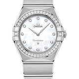 Omega Constellation Manhattan Quartz Watch - 28 mm Steel Case - Diamond-Paved Bezel - Mother-Of-Pearl Diamond Dial - 131.15.28.60.55.001